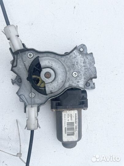 Стеклоподъемник задний левый Nissan Primera P12