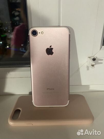 iPhone 7, 32 ГБ
