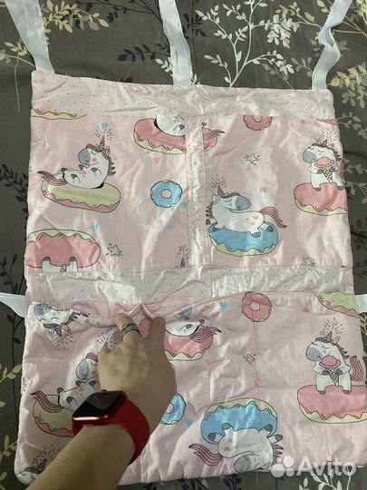 Карман-органайзер на кроватку