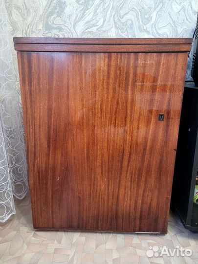 Швейная машинка ножная Чайка 3