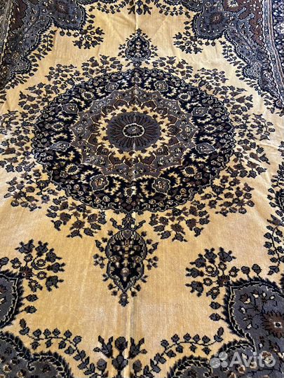 Ковер на диван или кровать и 2 накидки на кресло