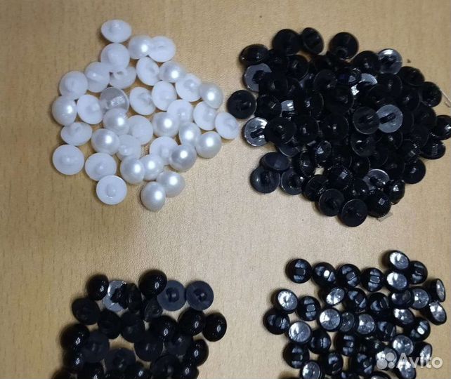 Пуговицы разные