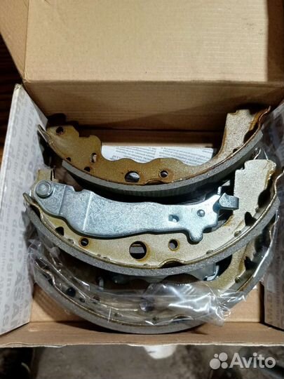 Тормозные колодки renault задние