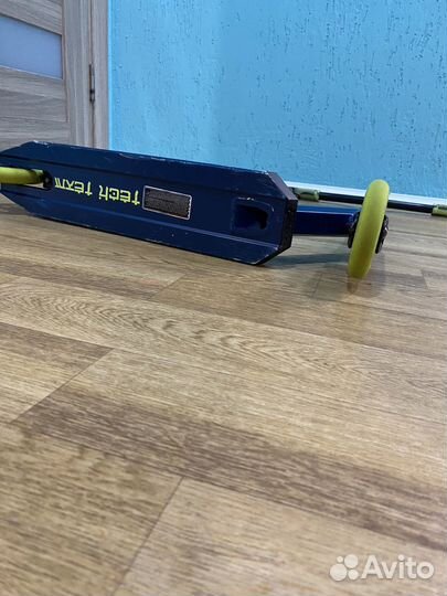 Трюковой самокат tech team