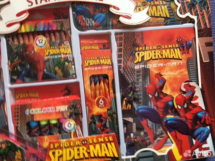 Набор юного художника новый