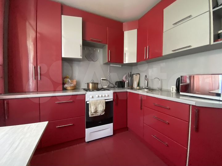 2-к. квартира, 47 м², 1/3 эт.