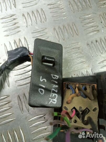 Блок стеклоподъемников Chevrolet Blazer S10