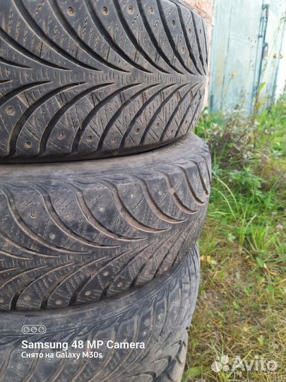 Sava Eskimo Stud 185/60 R15