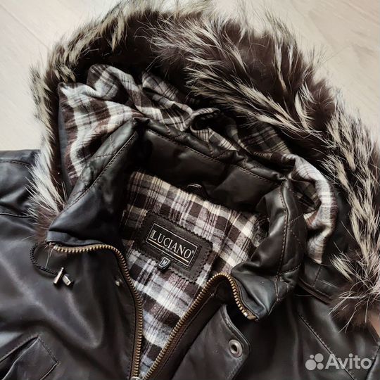 Зимняя кожаная куртка с дефектами