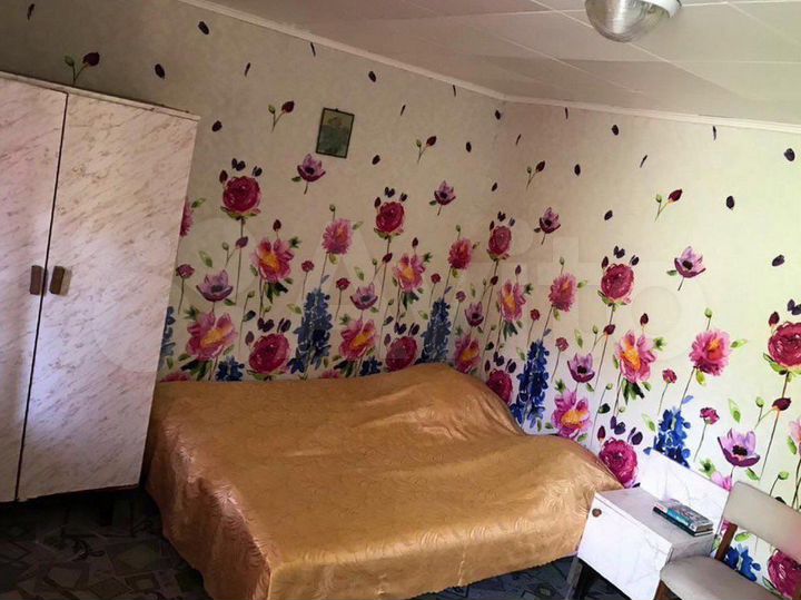 Комната 12 м² в 1-к., 1/2 эт.