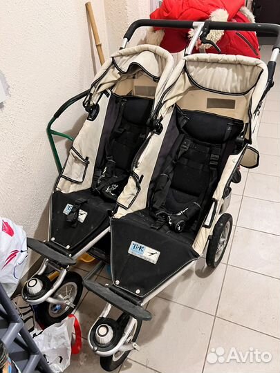Коляска для двойни 2в1