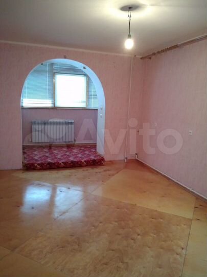 2-к. квартира, 60 м², 1/2 эт.