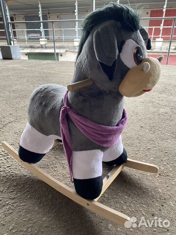 Детская игрушка качалка