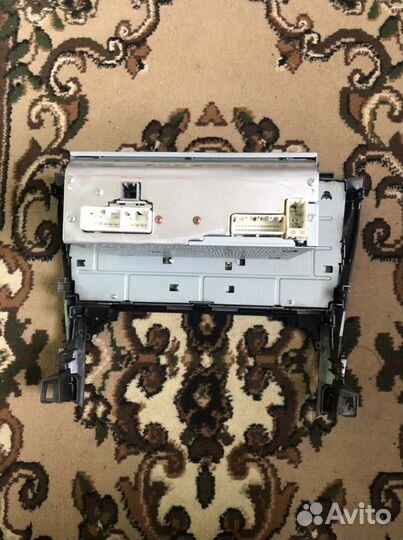 Магнитола на toyota camry 50