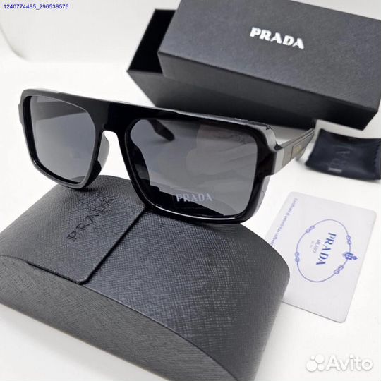 Солнцезащитные очки Prada