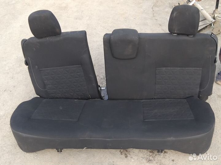 Сиденья задние Renault Duster 4x4