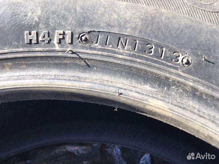 Bridgestone Blizzak Spike-02 215/60 R16