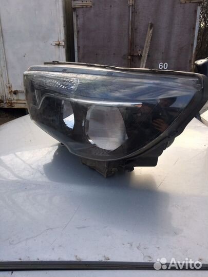 Фара левая на LADA vesta