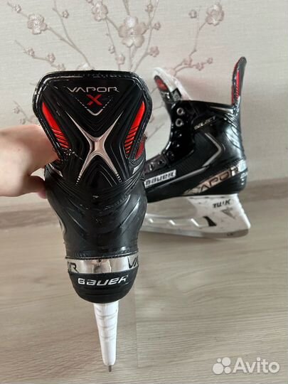 Коньки хоккейные 44 размер бауер
