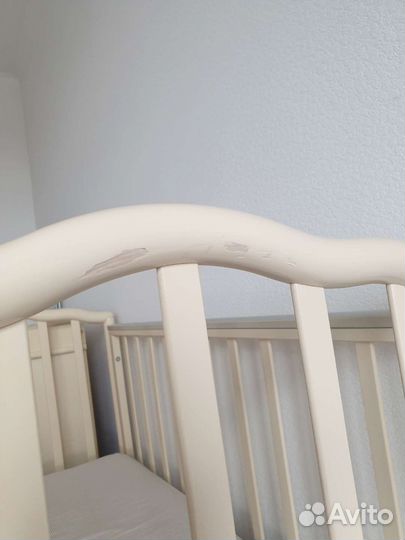 Кроватка с комодом