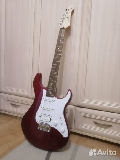 Электрогитара yamaha pacifica 112j