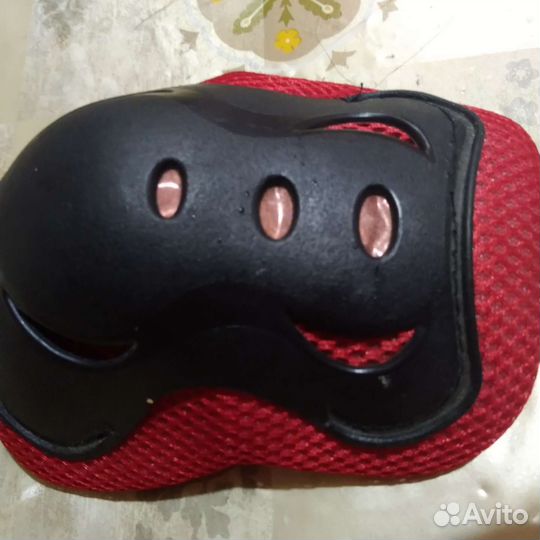 Защита наколенники новые детские