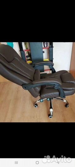 Компьютерное кресло руководителя новое