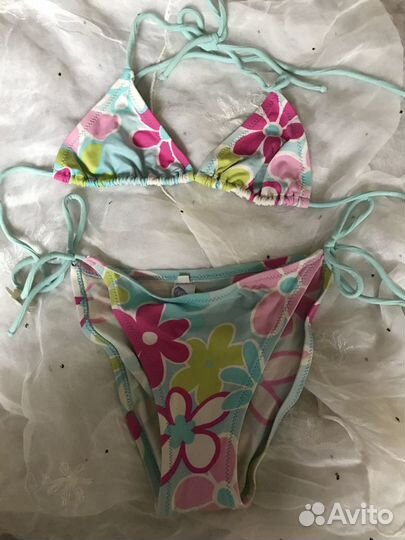 7 купальников на девочку 7-9 лет по 300