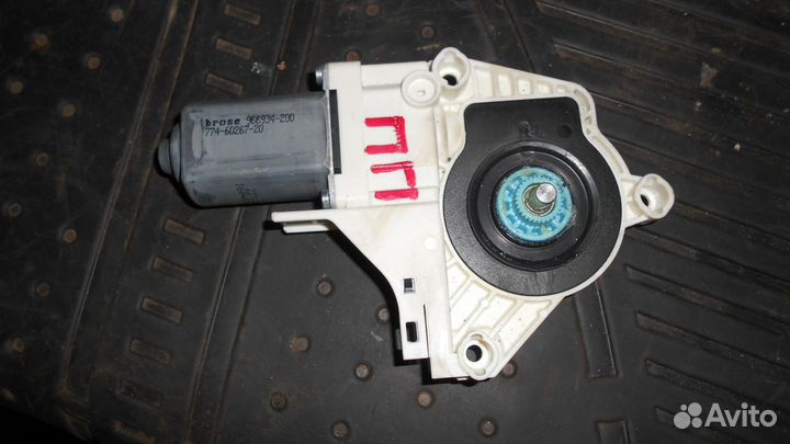 Моторчик стеклоподъемника для Audi A4 (B8)