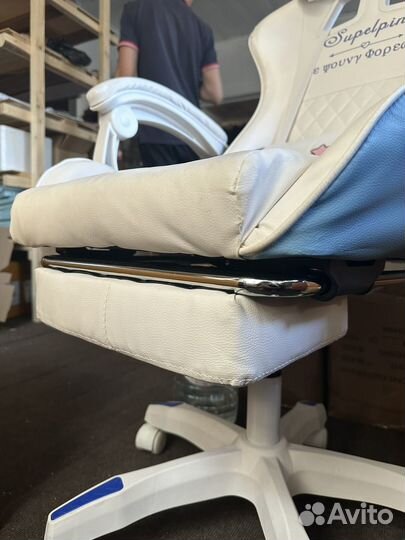 Компьютерное кресло новое