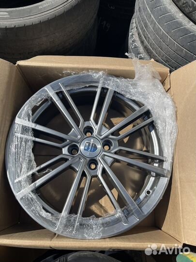 Новые литые диски r17 на весту,Киа Рио,Солярис