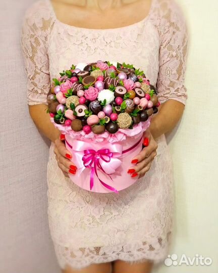 Сладкие подарки/букеты из конфет от