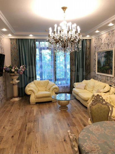 4-к. квартира, 160 м², 3/7 эт.