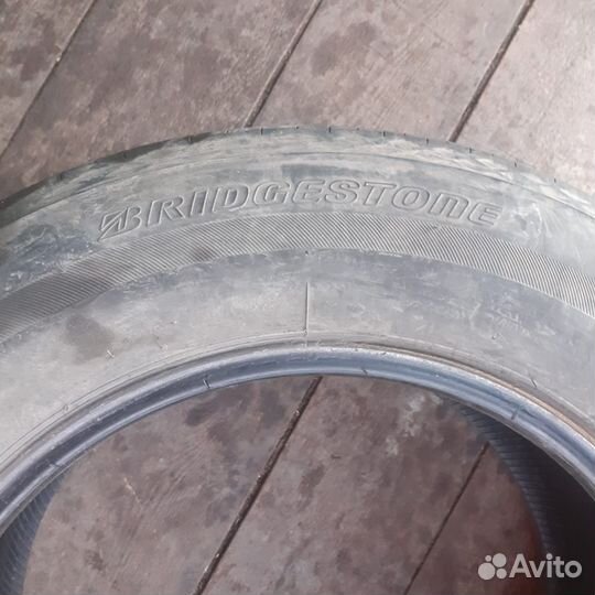 Bridgestone Regno GR-XI 225/60 R16