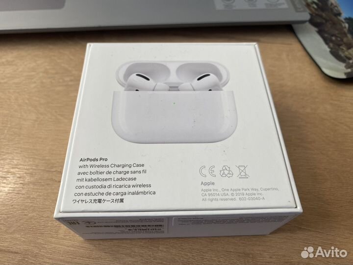 Беспроводные наушники Apple AirPods Pro