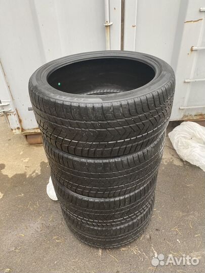 Pirelli Scorpion Winter 295/35 R21