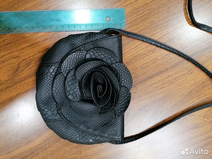 Клатч женский с цветком