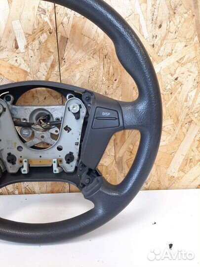 Рулевое колесо Toyota Avensis 2