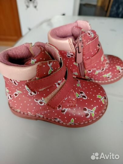 Ботинки демисезонные для девочки 18 р