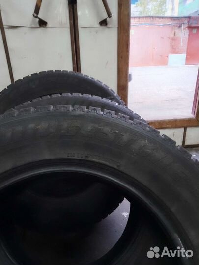 Bridgestone Ice Cruiser 5000 235/65 R17