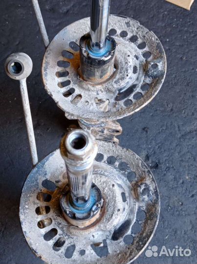 A6393206013 Амортизатор передний mercedes vito 639