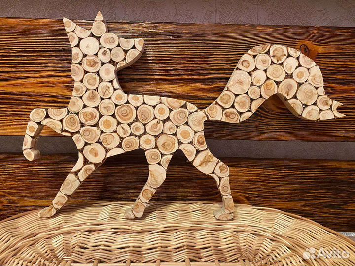 Панно из можжевельника