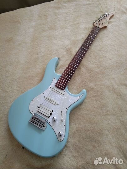 Электрогитара