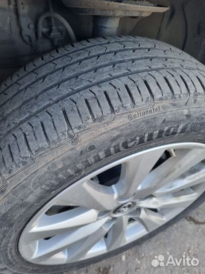 Continental ContiPremiumContact 5 215/55 R17