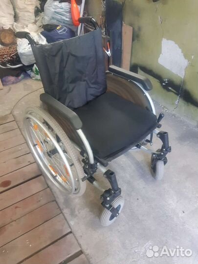 Инвалидная коляска