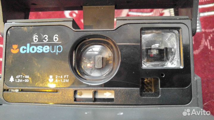 Polaroid 636 CloseUp Instant Camera