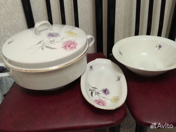 Супница,салатник,селедочница гдр