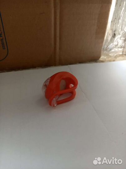 Велосипедный фонарь красный