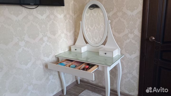 Туалетный столик