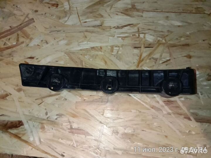 Кронштейн бампера переднего Nissan X-Trail левый